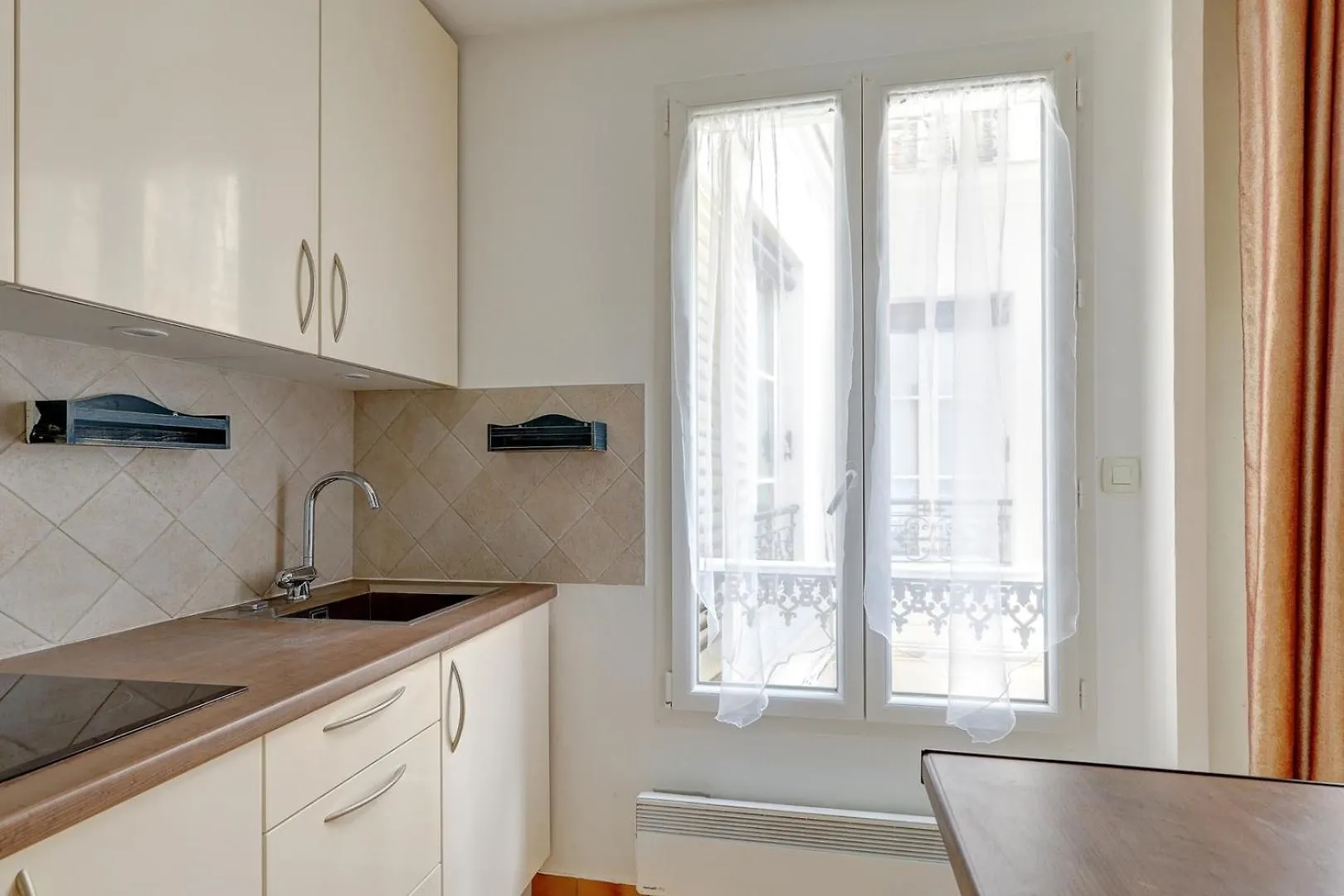 Apartment Bnbnook - Chic 1Br - Champ De Mars & Eiffel Tower Paris France