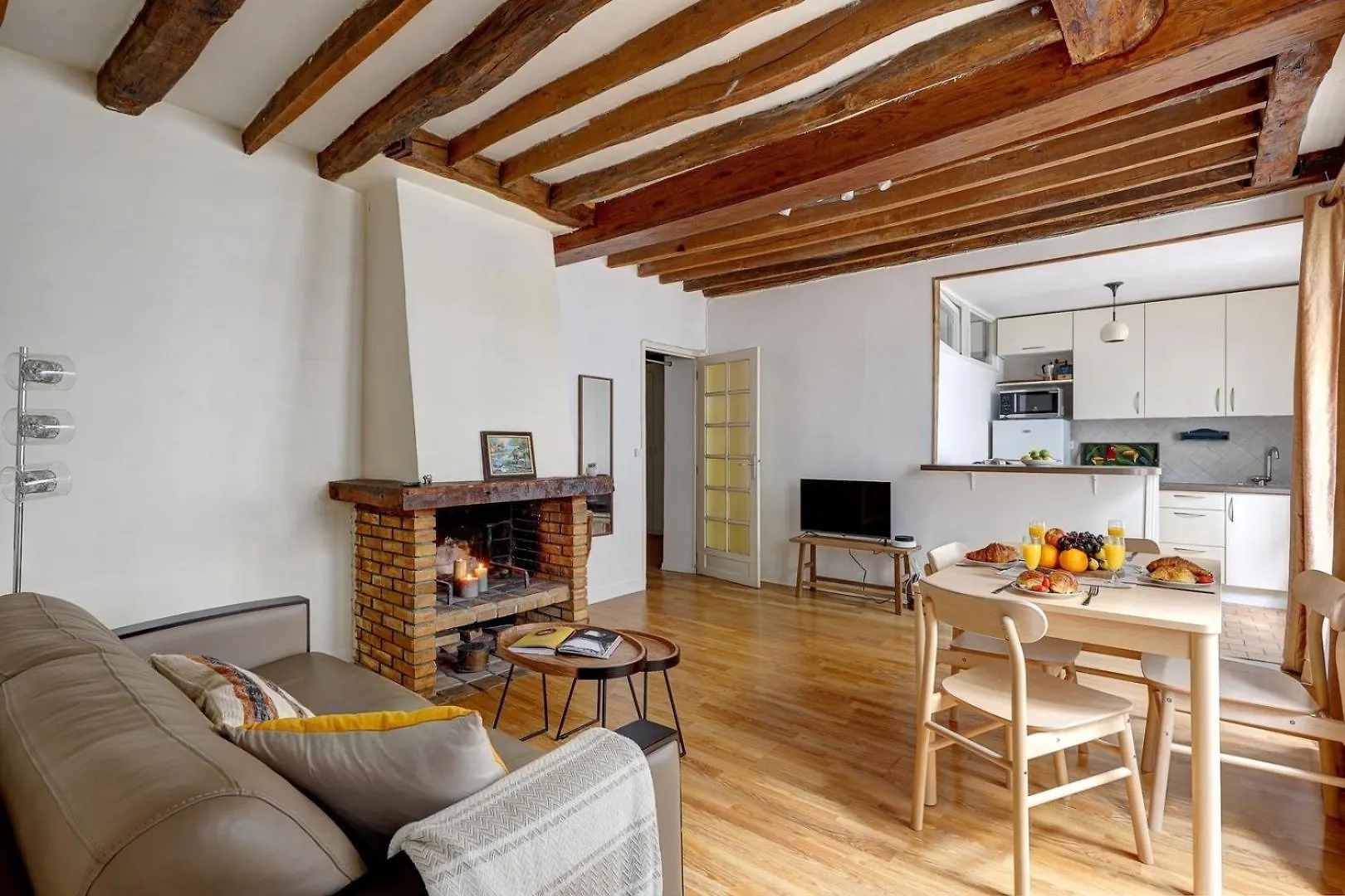 Bnbnook - Chic 1Br - Champ De Mars & Eiffel Tower Paris Apartment